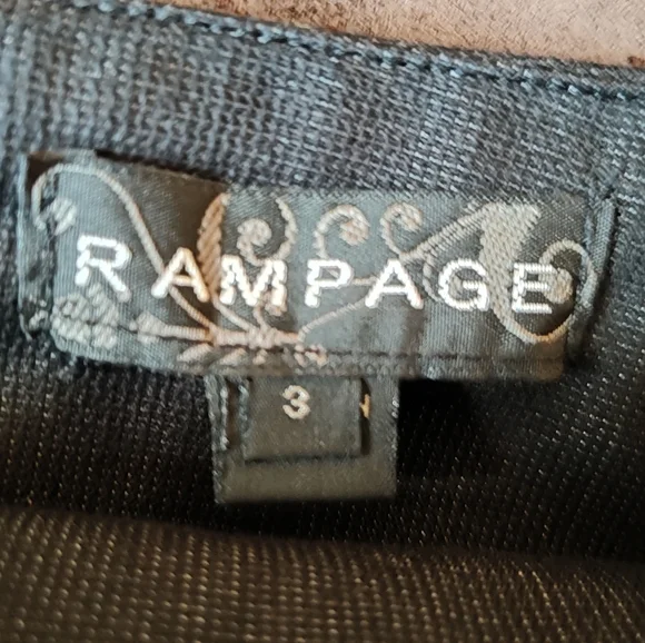 NWT Rampage lightweight pencil skirt with ruffled hem Size 3 - Picture 3 of 8